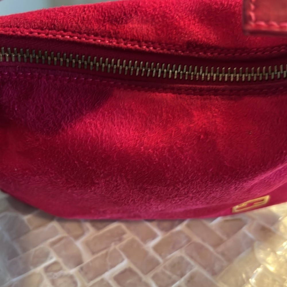 💸FLASH SALE💸FENDI Vintage Mini Suede Baguette in Pink - Picture 7 of 13